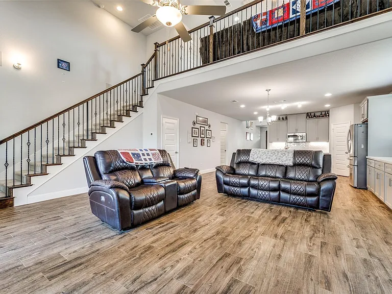 5490 Peregrine Ln — Photo 13
