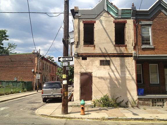 2nd image of 1827 W Cayuga St