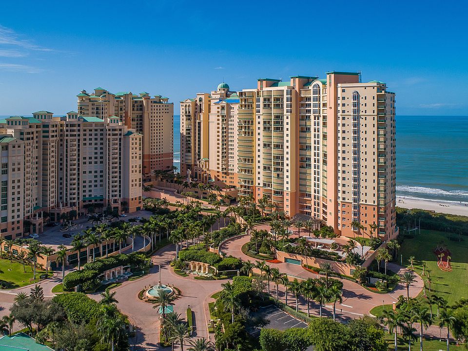 Cape Marco luxury residences