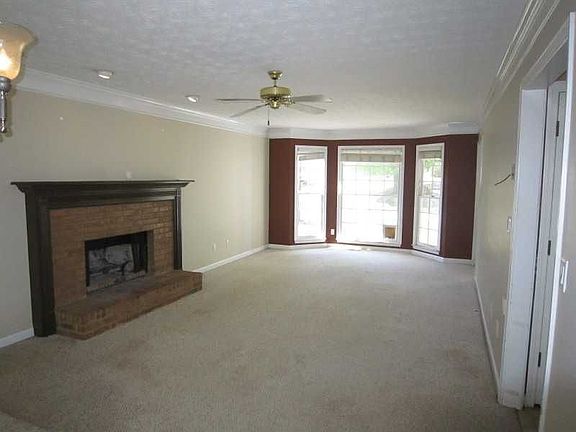 5th image of 1225 Wheatfield Dr