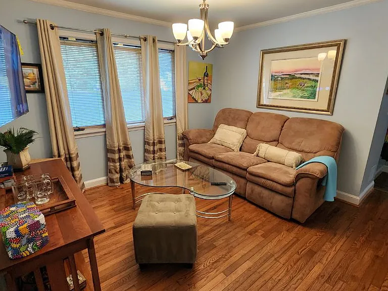 Double reclining couch.