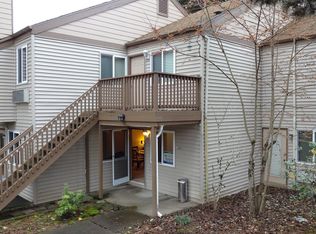 12058 SW Conestoga Dr, Beaverton, OR 97008