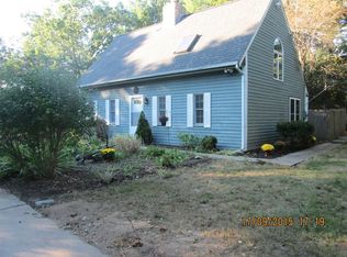 146 Lakeshore Dr, Blackstone, MA 01504