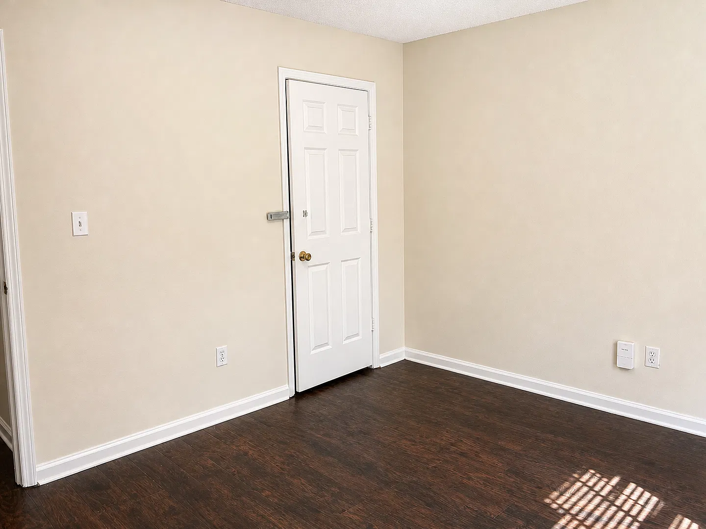 4415 Torrance Drive — Photo 2