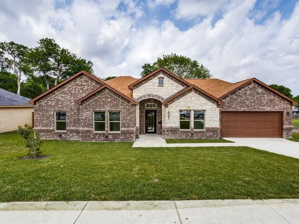 8001 Leigh Ann Dr, Dallas, TX 75232