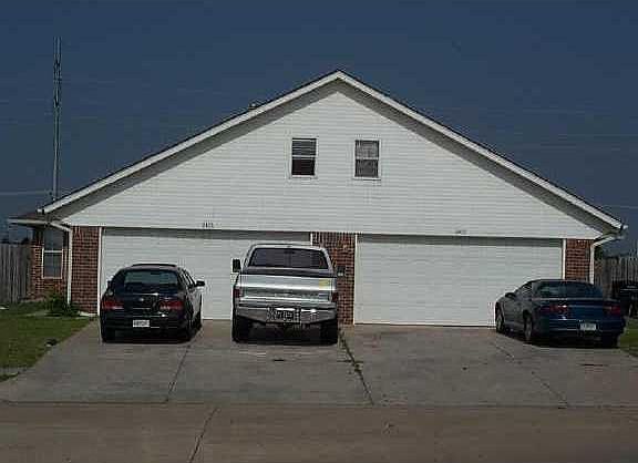 2nd image of 2413 N Truitt