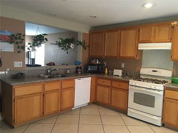 5th image of 8304 Transvaal Blue St