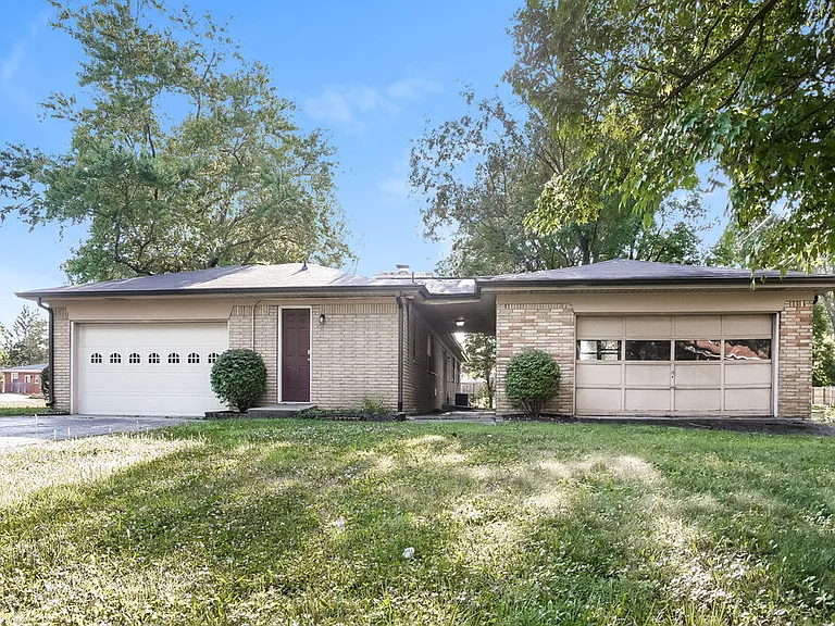 7605 Kimberly Dr — Photo 1