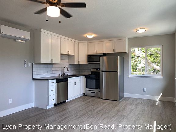 2nd image of 2230 33rd St APT 2