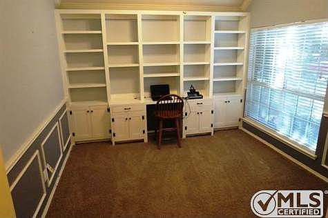 5th image of 5636 Westwood Ln