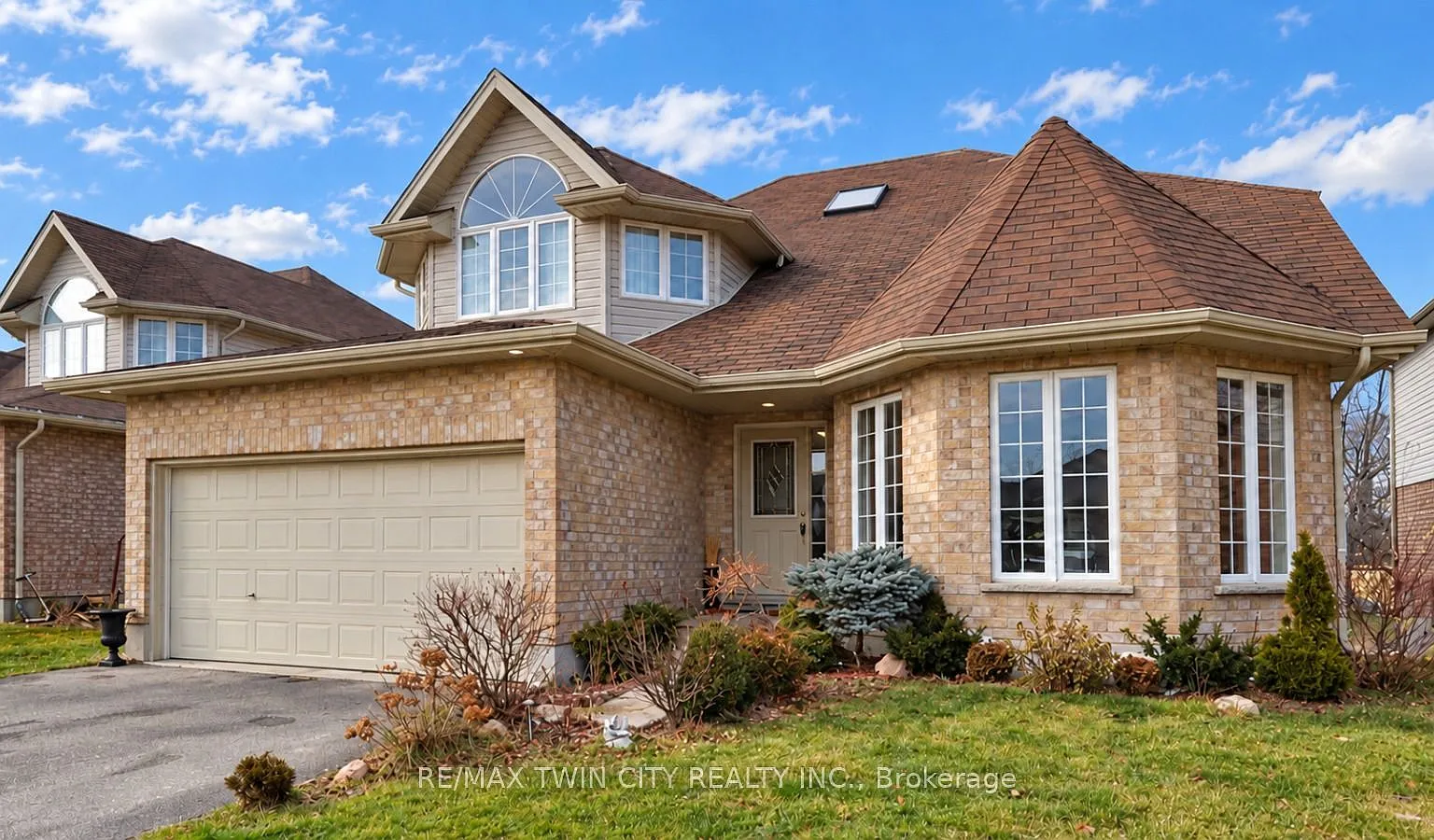 5 bed, $3,500 — Photo 2