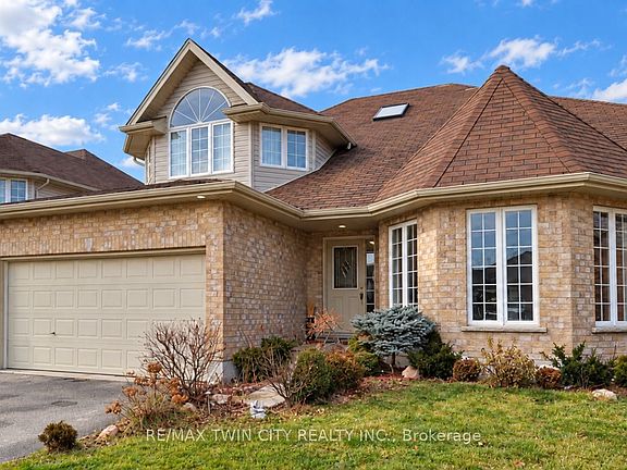 2nd image of 920 Marl Meadow Ct
