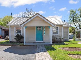 306 Arbutus Ave, Kingsport, TN 37660