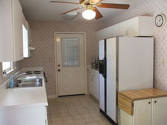 4th image of 6321 Audubon Dr