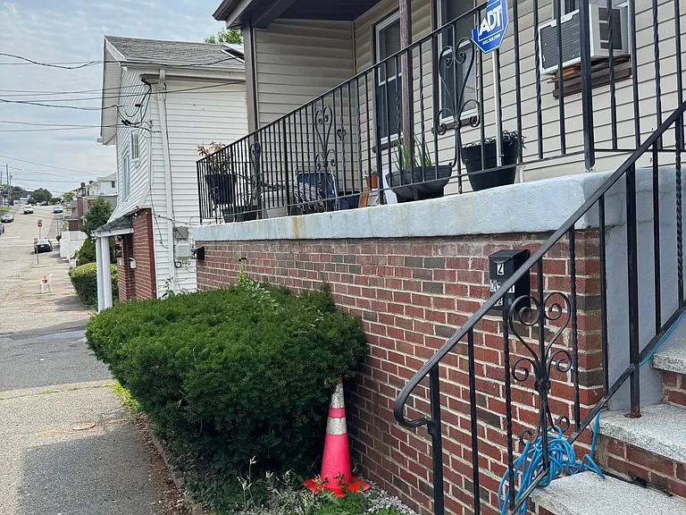 126 Conant St #2 — Photo 11