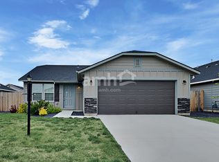 17553 Mountain Springs Ave, Nampa, ID 83687