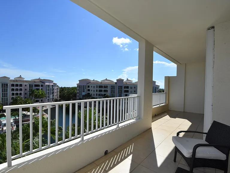 707 Crandon Blvd #Penthouse 8 — Photo 13