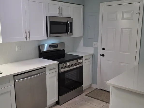 465 Bald Eagle Dr #12, Naples, FL 34105