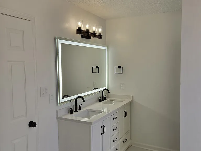 435 Free Stone Ave — Photo 17