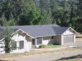 46117 Sutton Dr, Oakhurst, CA 93644