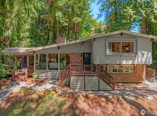 14460 NE 16th Pl, Bellevue, WA 98007