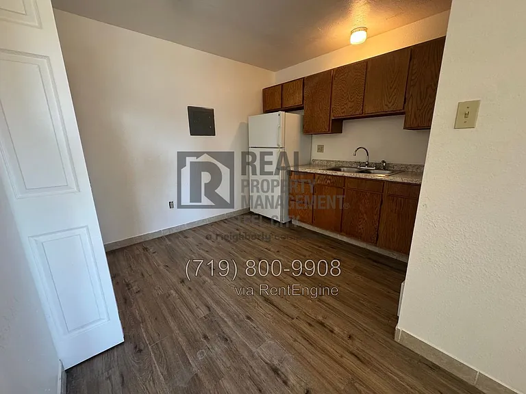 2116 Norman Ln #B — Photo 11