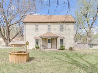 903 W Main St, Odessa, MO 64076