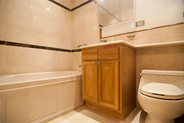 Rented by WAM Partners - William Moses Co. | media 42
