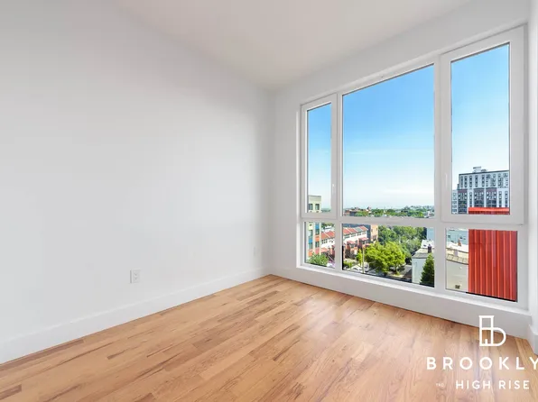 2667 Fulton Street image 8 of 16