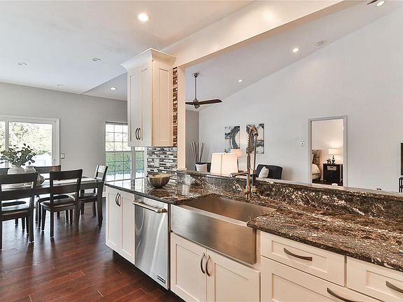 5th image of 16037 Kerryton Place Dr