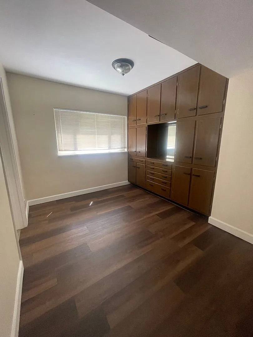 Patterson 2366 — Photo 2