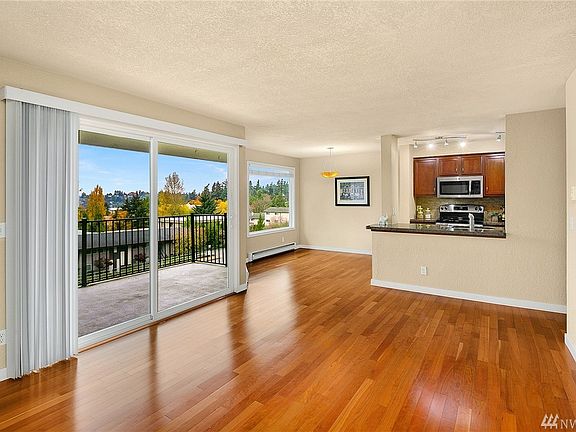 5th image of 430 Bellevue Way SE APT 206