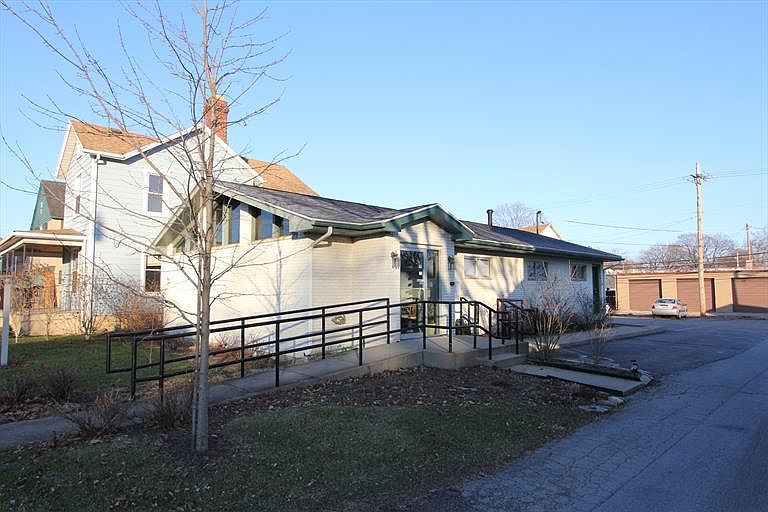 1st image of 921 E Central Ave