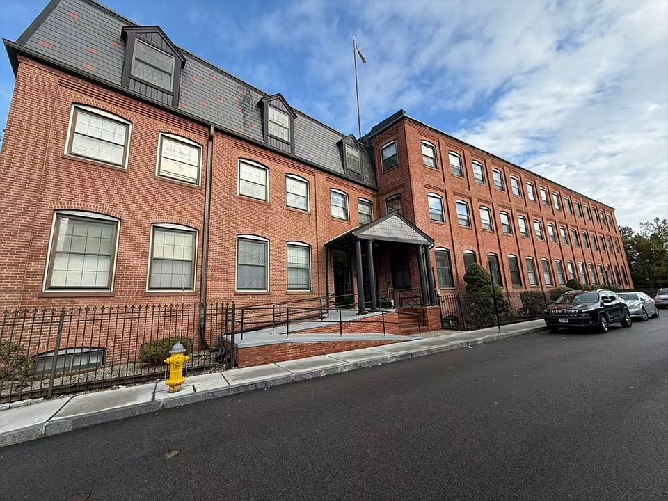 1st image of 10 Weston Ave APT 322