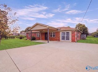 897 Yarbrough Rd, Harvest, AL 35749
