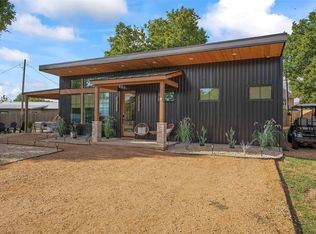 118 Bayside Cir, Gainesville, TX 76240