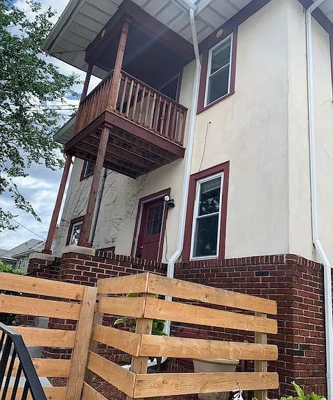 819 Laurel Ave — Photo 2