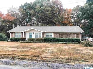 6103 Chartee Dr, Anniston, AL 36206