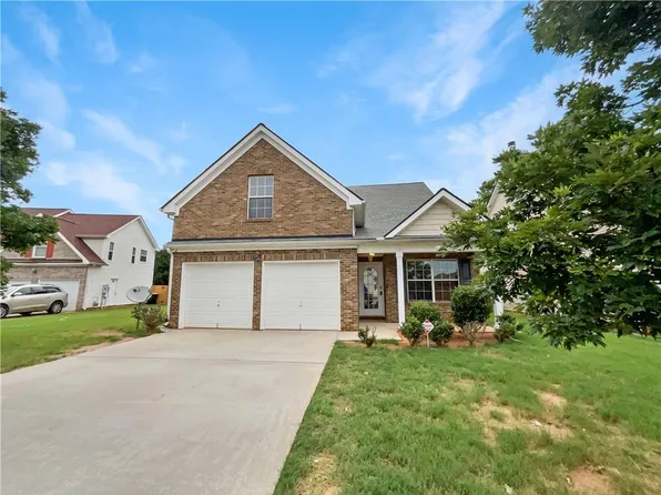 1804 Sandy Trail Dr, Hampton, GA 30228