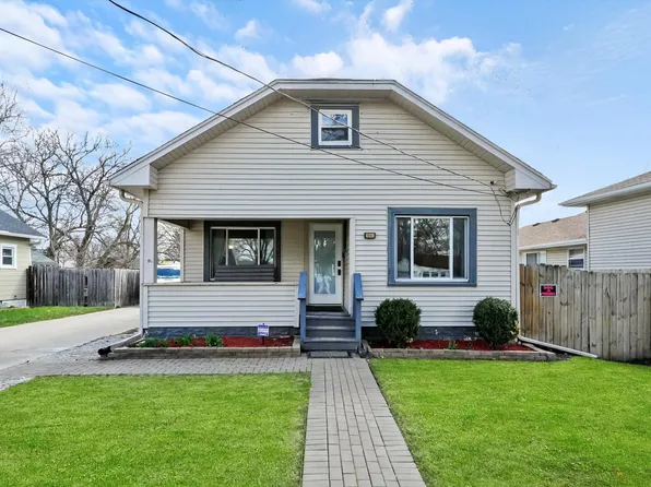 1054 Pearl St, Aurora, IL 60505