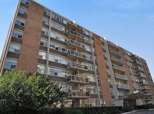 Central Park Place (B), Toronto, ON M9A 3K2