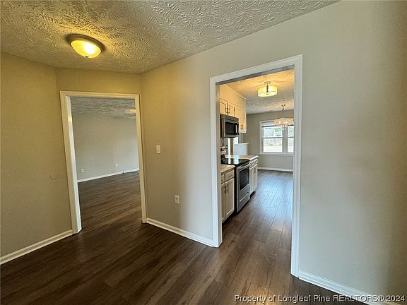 4th image of 3513 Chaucer Dr