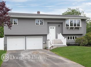 120 Greene Ave, Port Jefferson Station, NY 11776