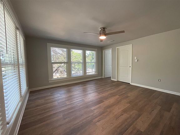 4th image of 2020 W 10th St #A-b