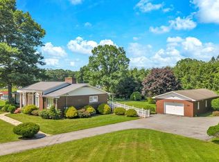 309 Hinton Rd, Shady Spring, WV 25918