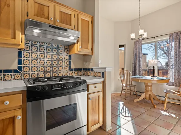 2947 Plaza Blanca, Santa Fe, NM 87507
