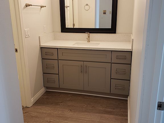 2nd image of 936 S Manhattan Pl #303