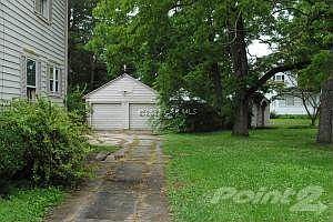 2-car detached garage
