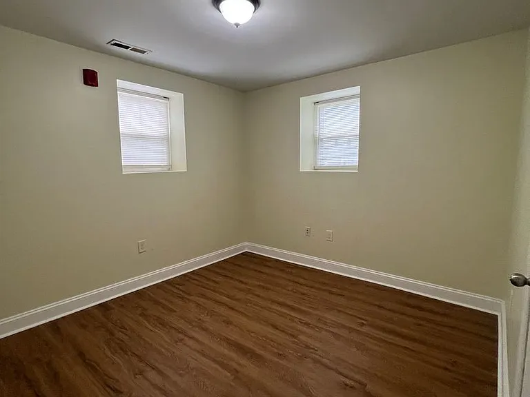 4300 Liberty Heights Ave — Photo 20