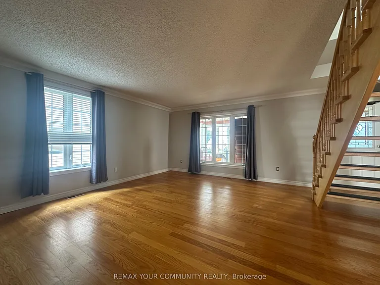 203 Lake Dr E — Photo 12